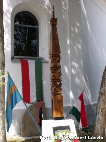 havadto_kopjafa_b.jpg